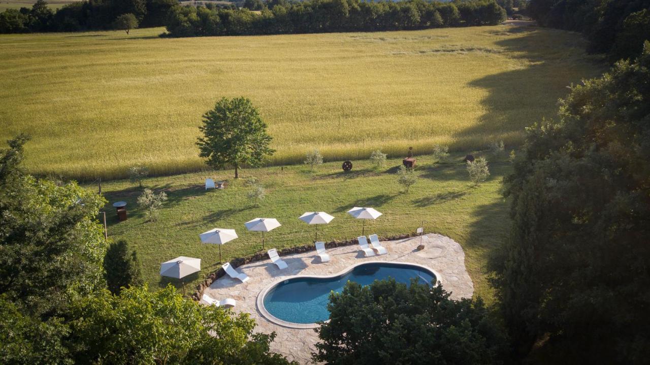 Glamping In Toscana, Luxury Tents In Agriturismo Biologico Sorano  Exterior photo